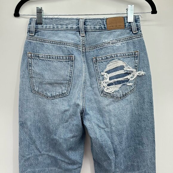 American Eagle Ripped Distressed Shark Bitten Ankle Mom Jeans Size 24 Short - Picture 3 of 7